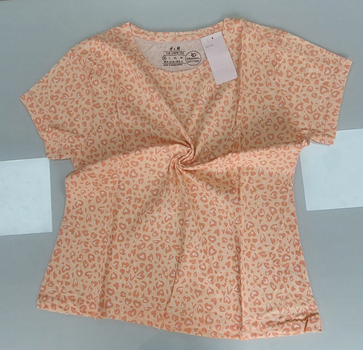 تیشرت طرح پلنگی و قلب